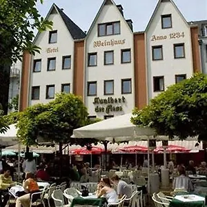 Kunibert Der Fiese - Superior Hotel